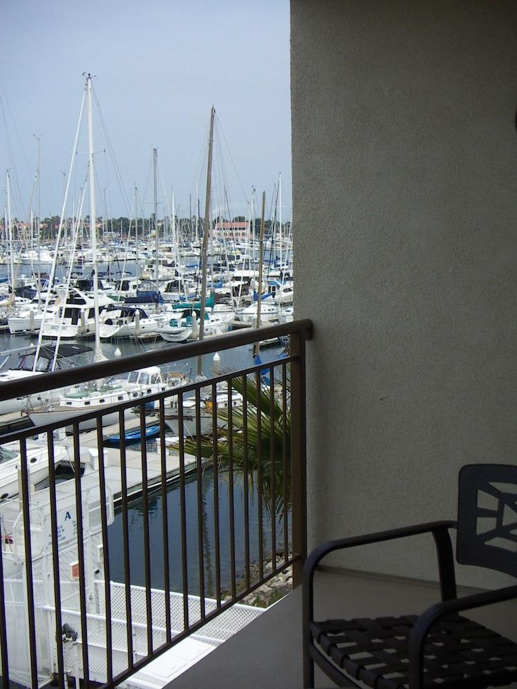 Hampton Inn Channel Islands Harbor Oxnard Exterior photo