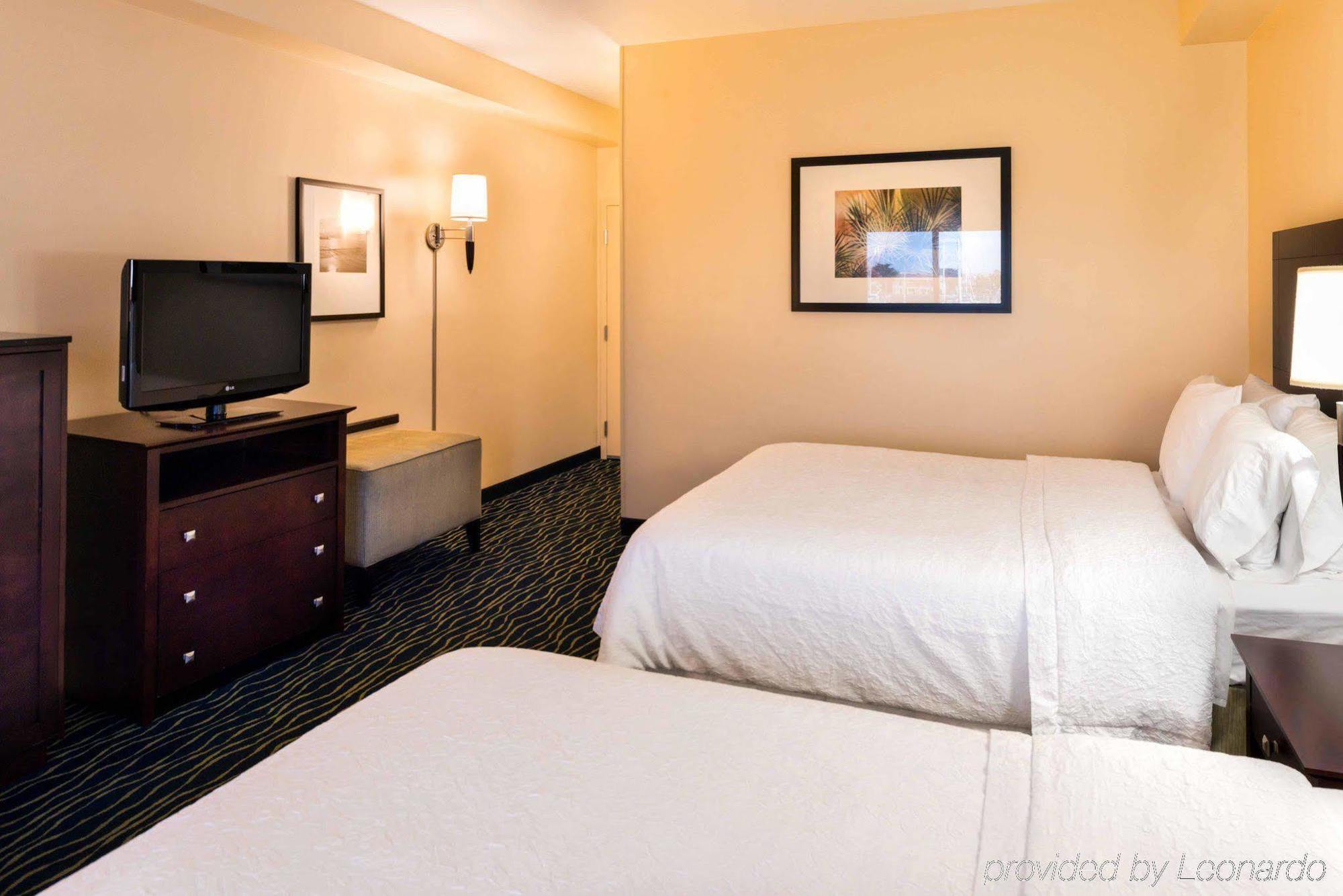 Hampton Inn Channel Islands Harbor Oxnard Exterior photo